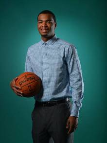 艰难地逆转 艰难地逆转