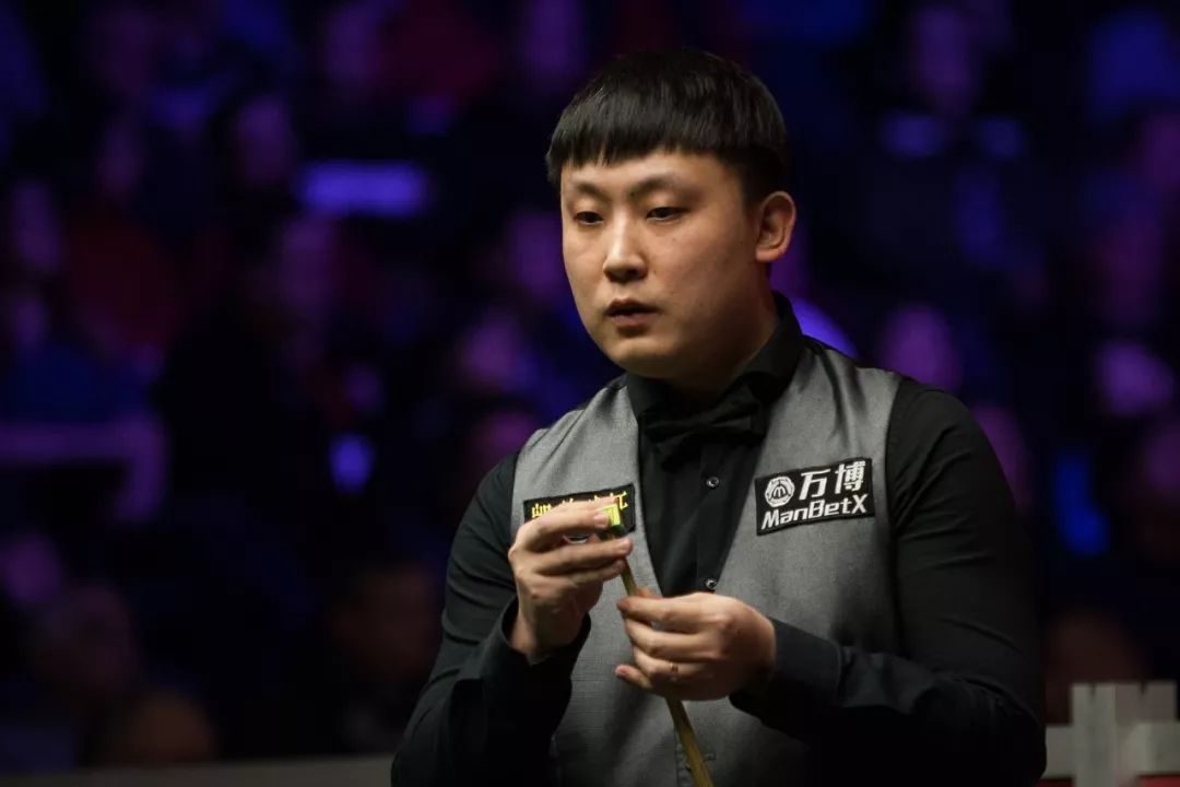 随着比赛的 随着比赛的