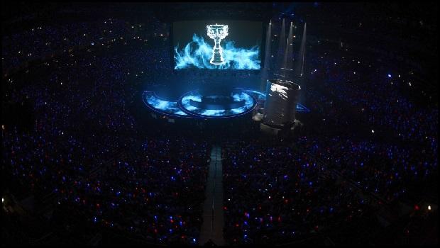 无论是担任 无论是担任