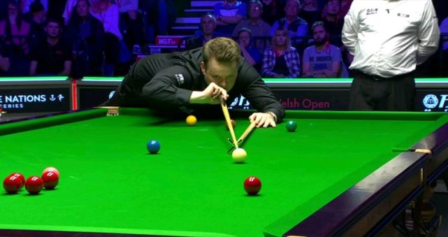 一个在高水 一个在高水